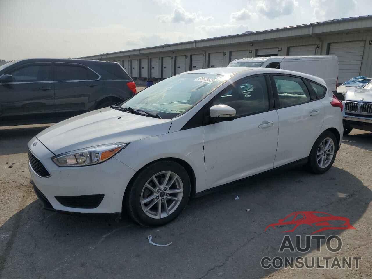 FORD FOCUS 2015 - 1FADP3K21FL317845