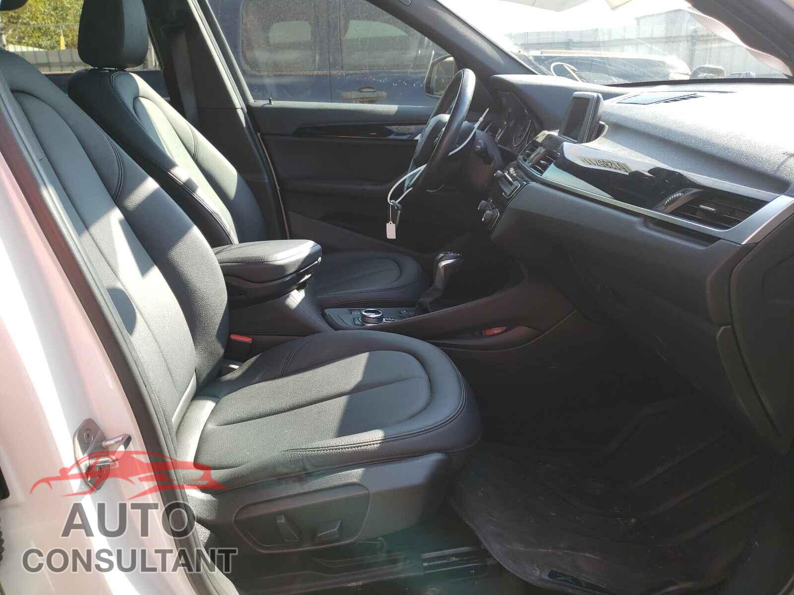 BMW X1 2017 - WBXHT3C32H5F79370