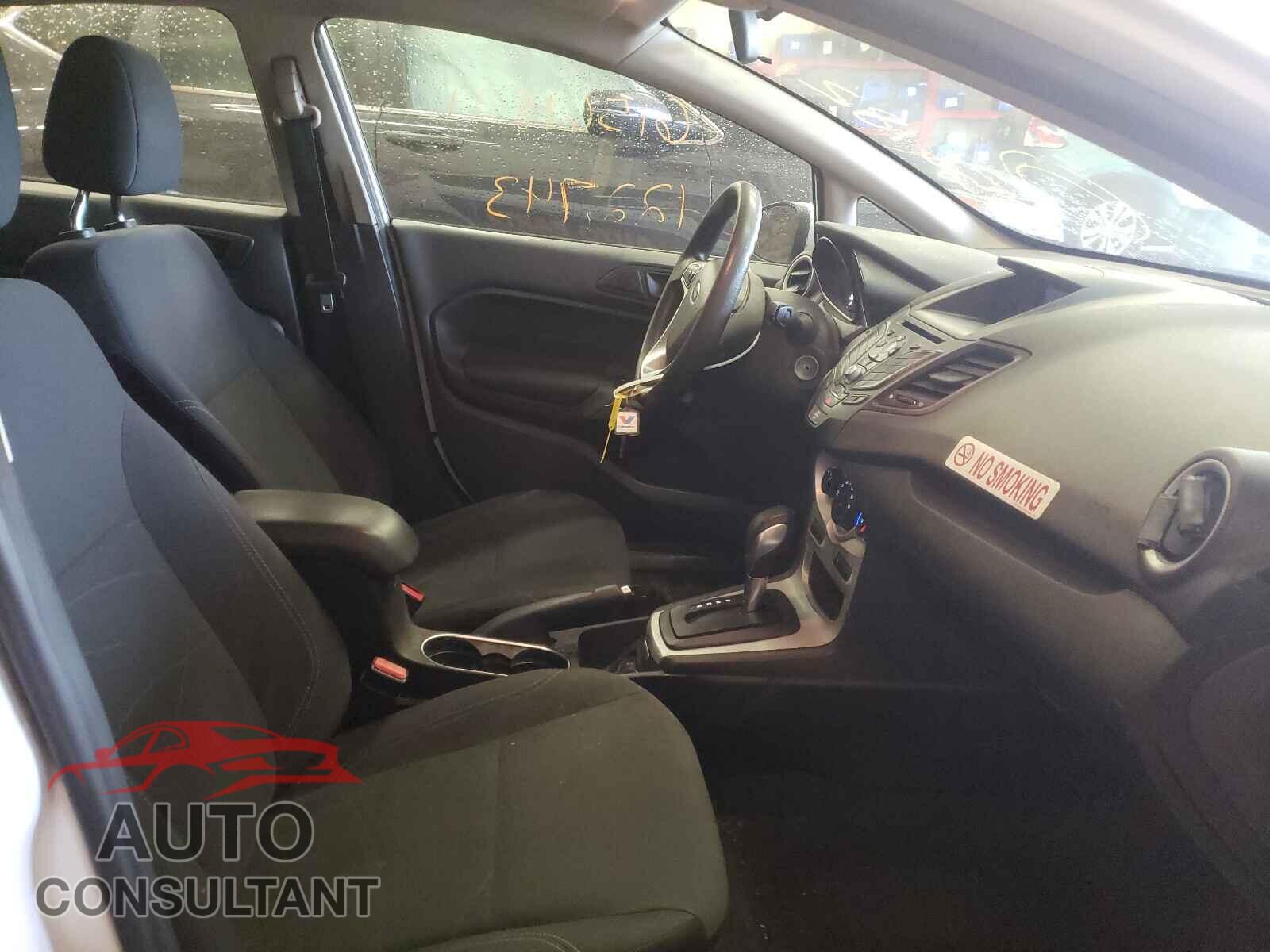 FORD FIESTA 2018 - 3FADP4EJ2JM130341