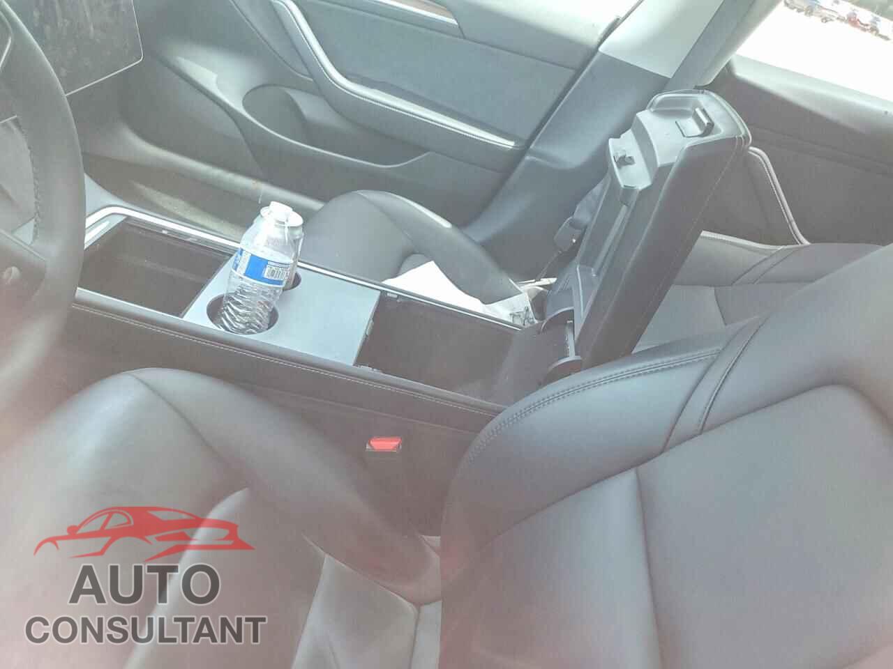 TESLA MODEL 3 2023 - 5YJ3E1EA5PF712179