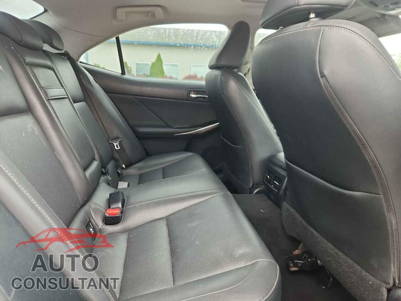 LEXUS IS 2015 - JTHBF1D2XF5075520