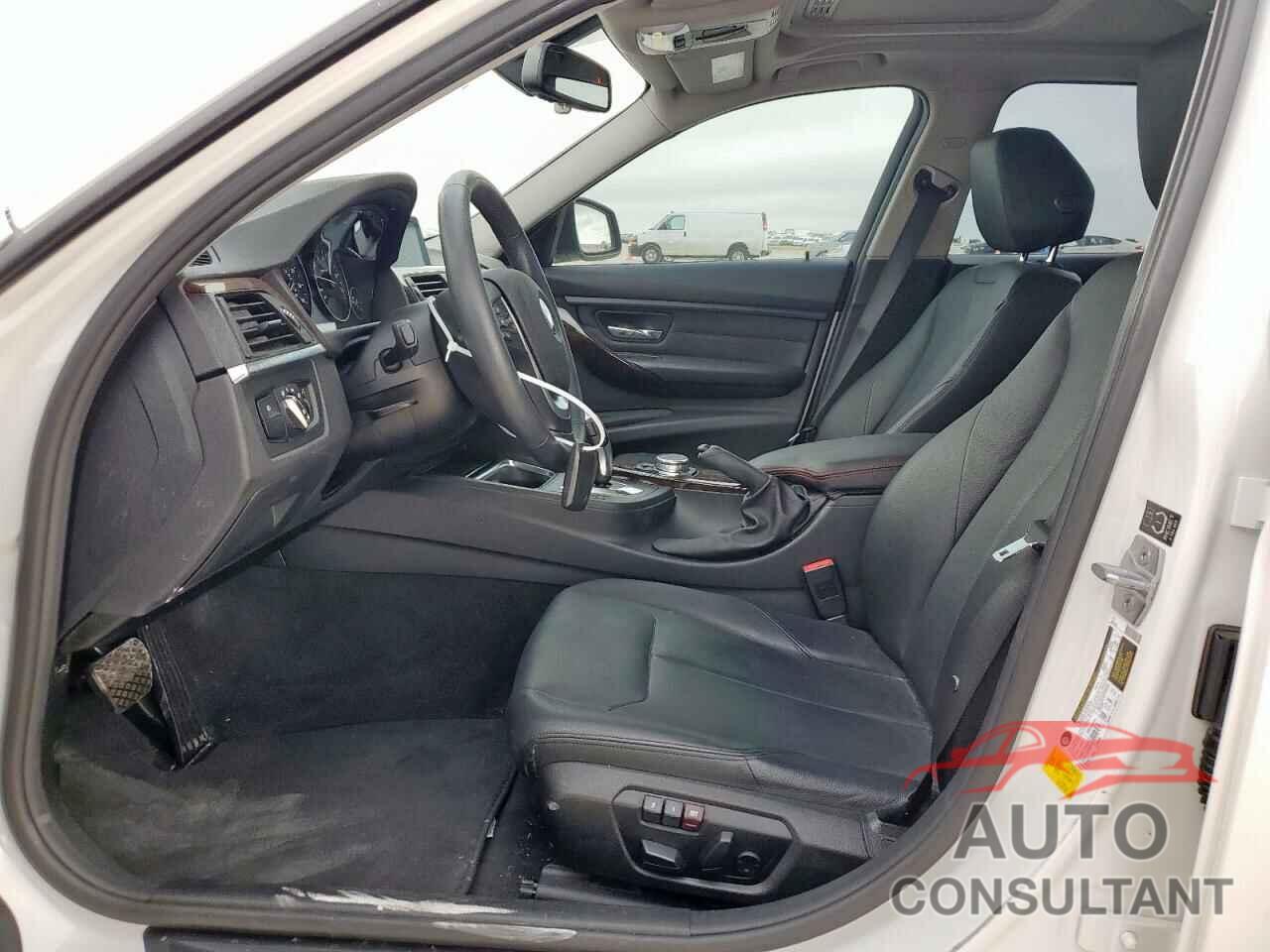 BMW 3 SERIES 2015 - WBA3A5G50FNS86613