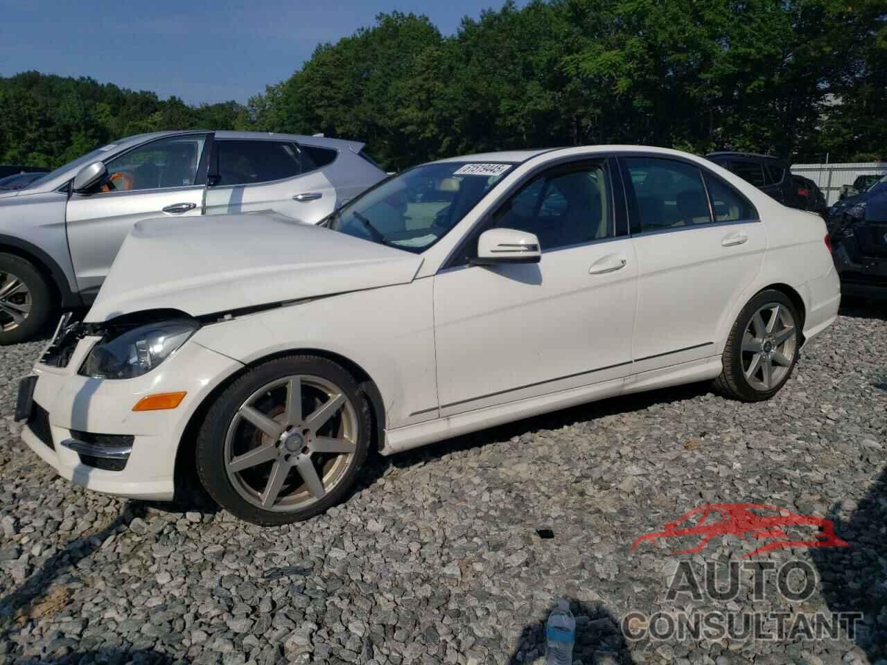 MERCEDES-BENZ C-CLASS 2014 - WDDGF8AB5EG253895