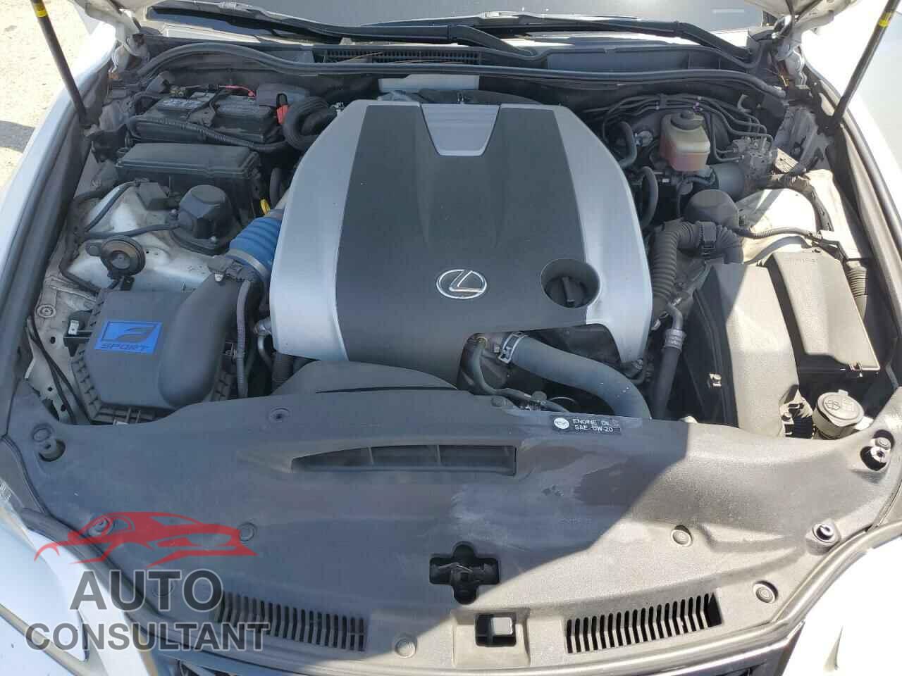 LEXUS IS 2014 - JTHBE1D20E5011942
