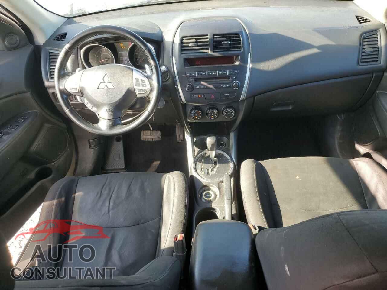 MITSUBISHI OUTLANDER 2013 - 4A4AR3AU6DE022017