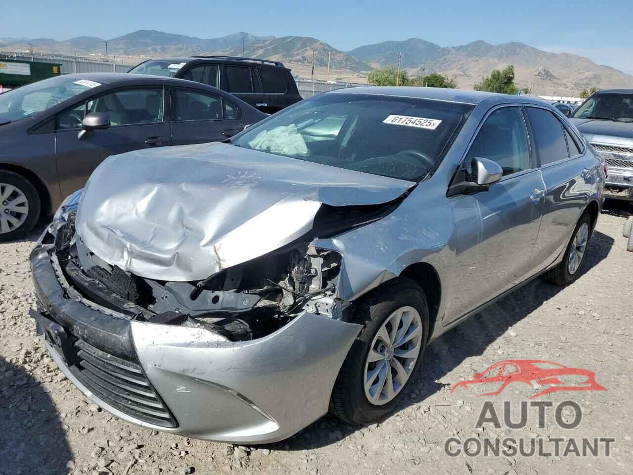 TOYOTA CAMRY 2016 - 4T4BF1FK0GR581865