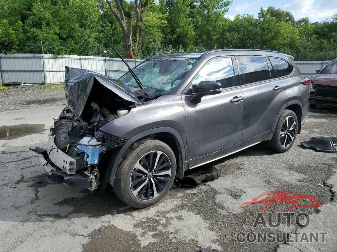 TOYOTA HIGHLANDER 2022 - 5TDLZRBHXNS221815