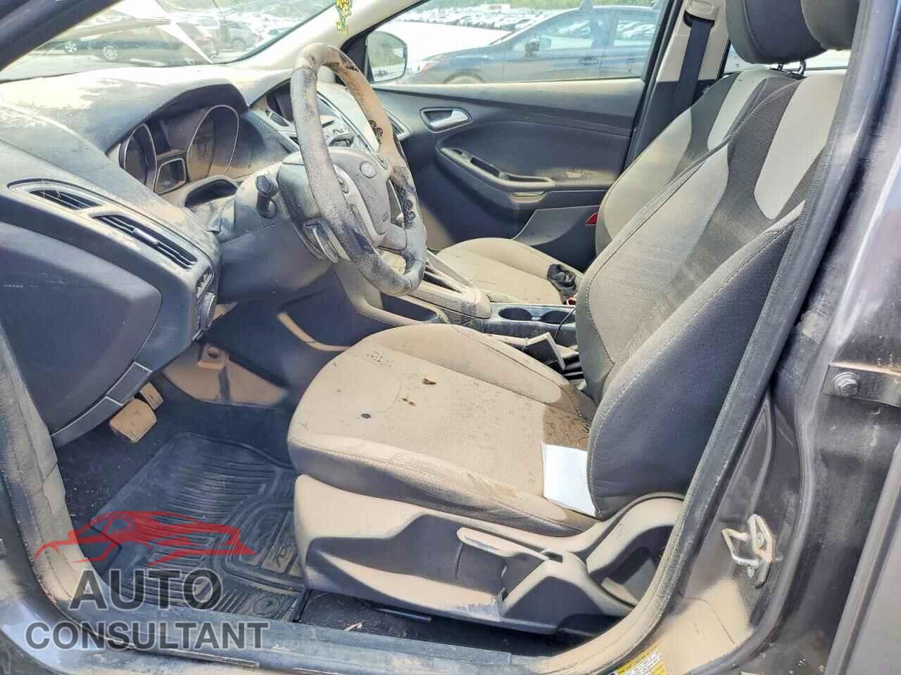 FORD FOCUS 2014 - 1FADP3F2XEL425809