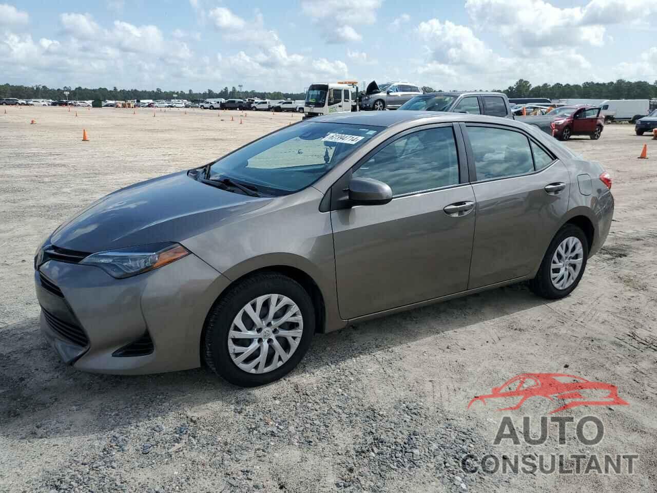 TOYOTA COROLLA 2018 - 5YFBURHE2JP756468