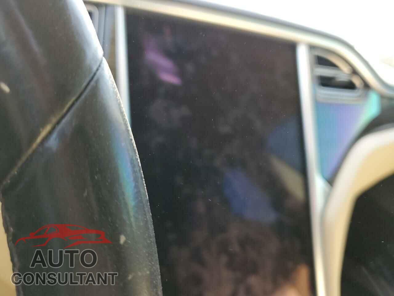 TESLA MODEL S 2015 - 5YJSA1S16FFP77018