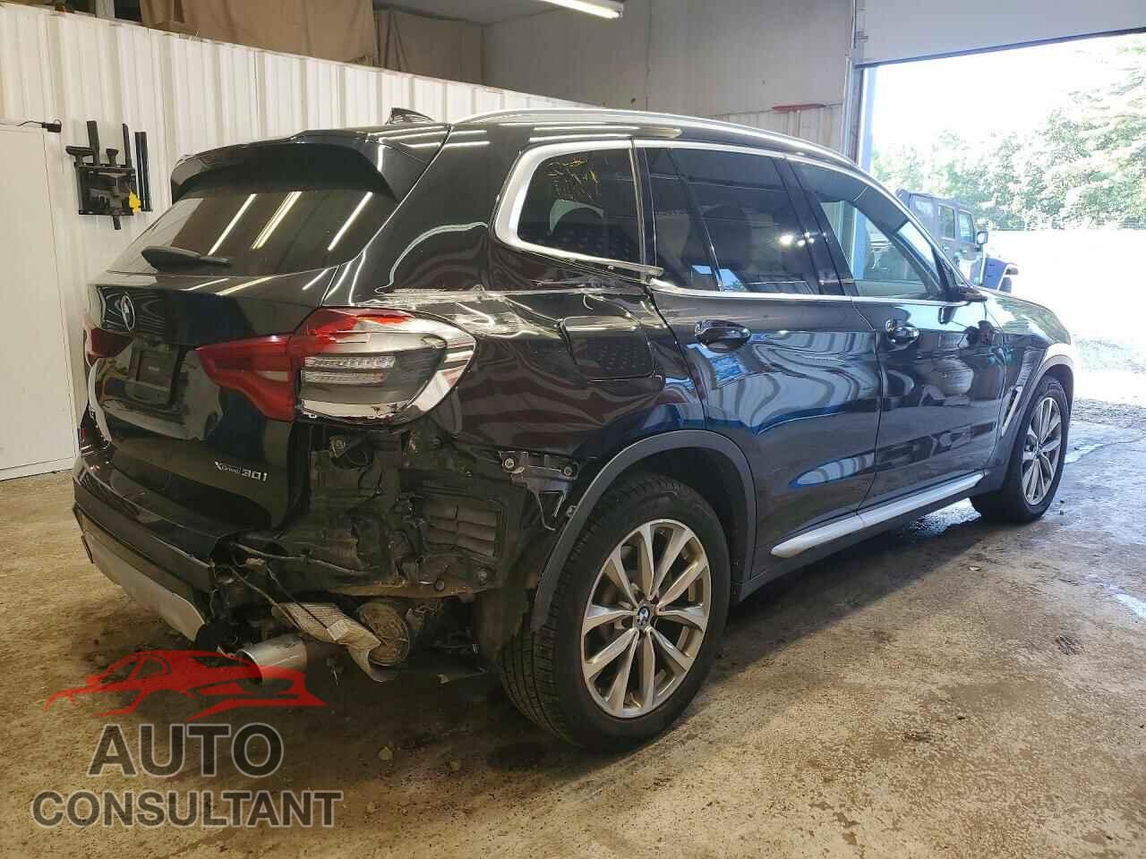 BMW X3 2018 - 5UXTR9C52JLD74111