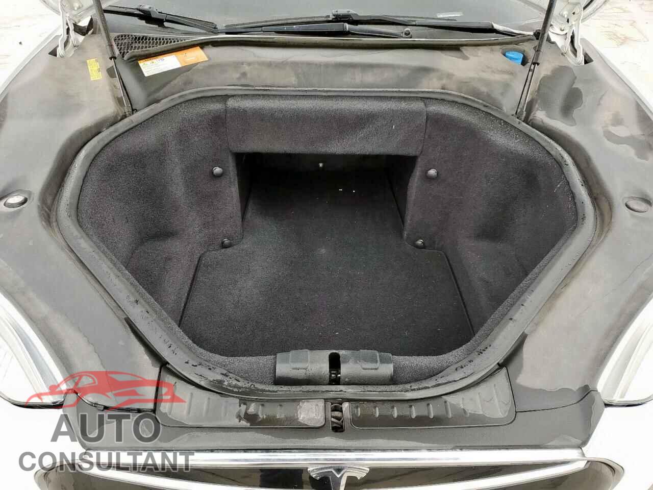 TESLA MODEL S 2013 - 5YJSA1DP8DFP05283