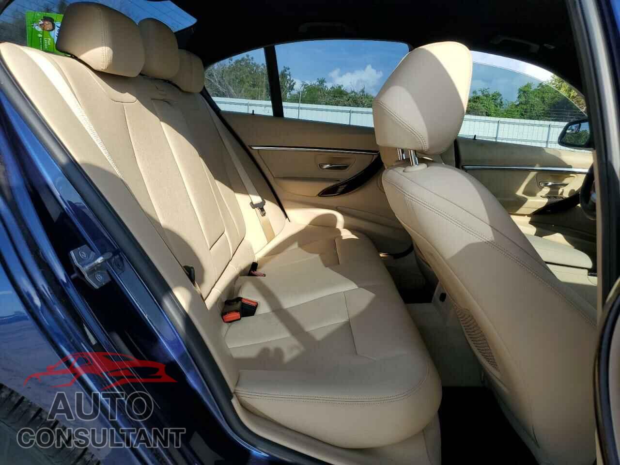 BMW 3 SERIES 2016 - WBA8E9G51GNU29877