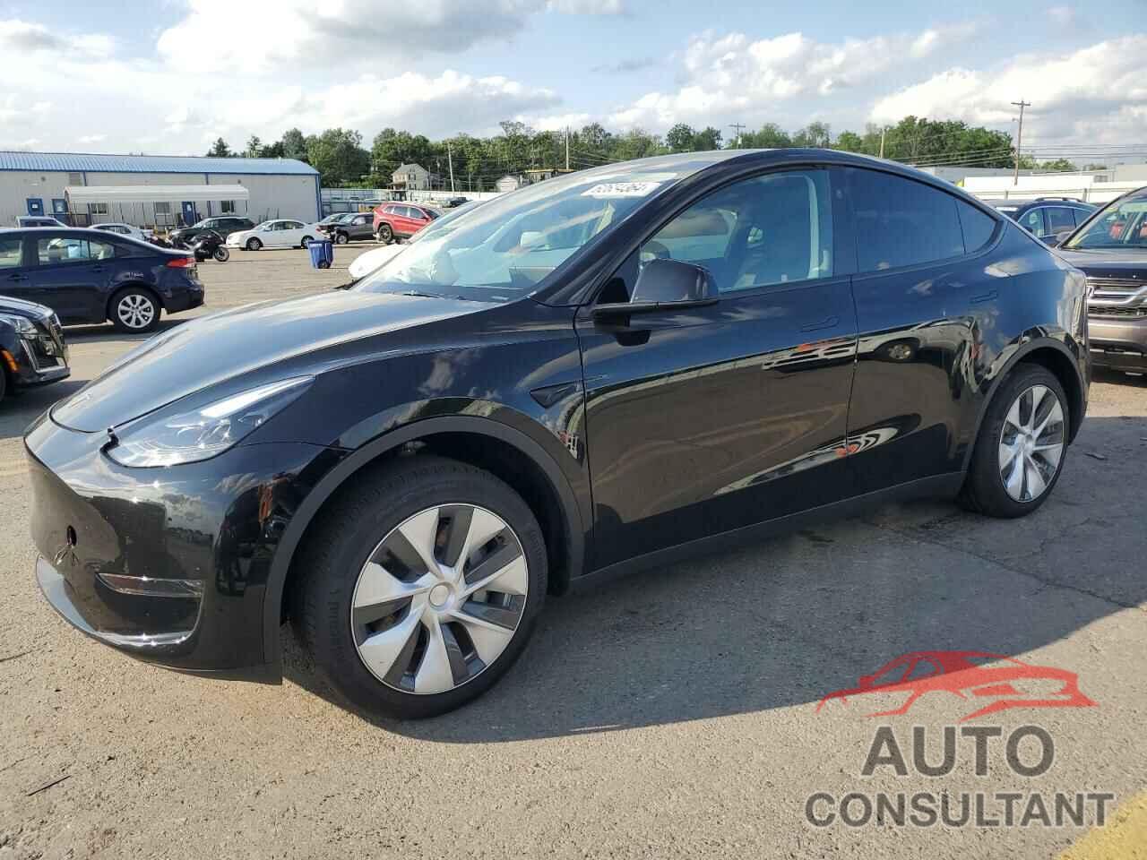 TESLA MODEL Y 2024 - 7SAYGDED7RF056617