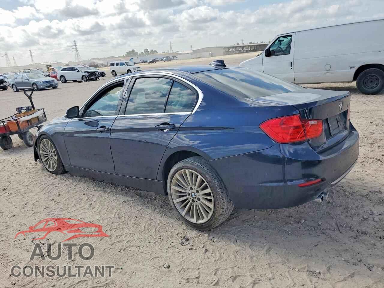 BMW 3 SERIES 2012 - WBA3A5C52CF346323