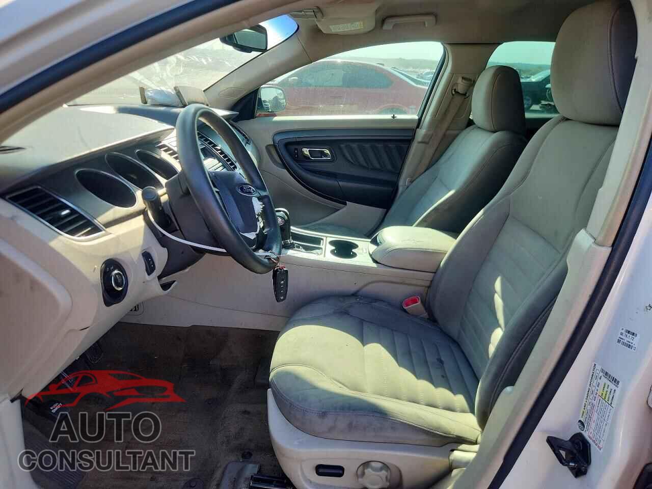 FORD TAURUS 2012 - 1FAHP2DW8CG104892