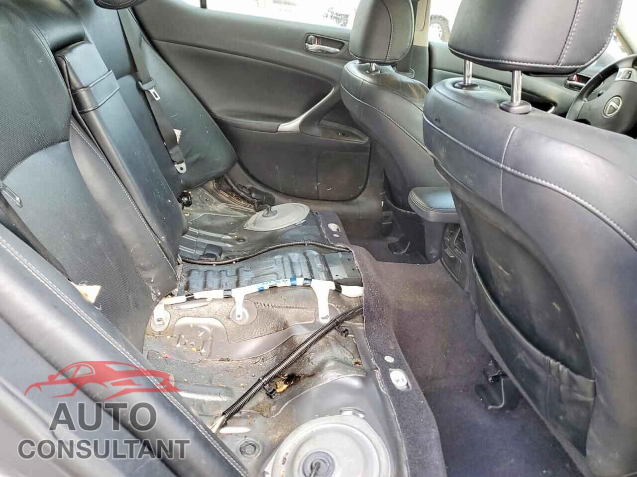 LEXUS IS 2012 - JTHCF5C20C5060551