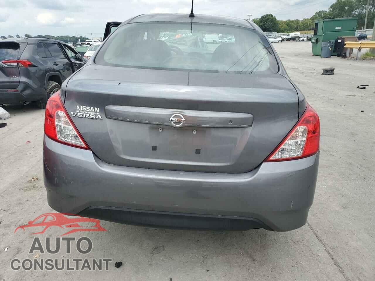 NISSAN VERSA 2017 - 3N1CN7AP9HL903218