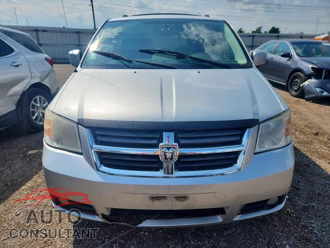 DODGE CARAVAN 2010 - 2D4RN5D18AR147766