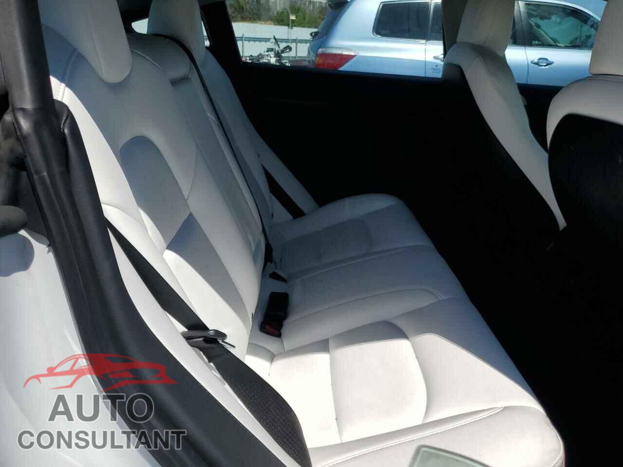 TESLA MODEL 3 2021 - 5YJ3E1EA7MF018511