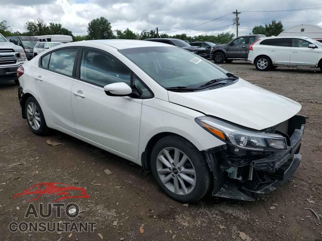 KIA FORTE 2017 - 3KPFL4A73HE031699