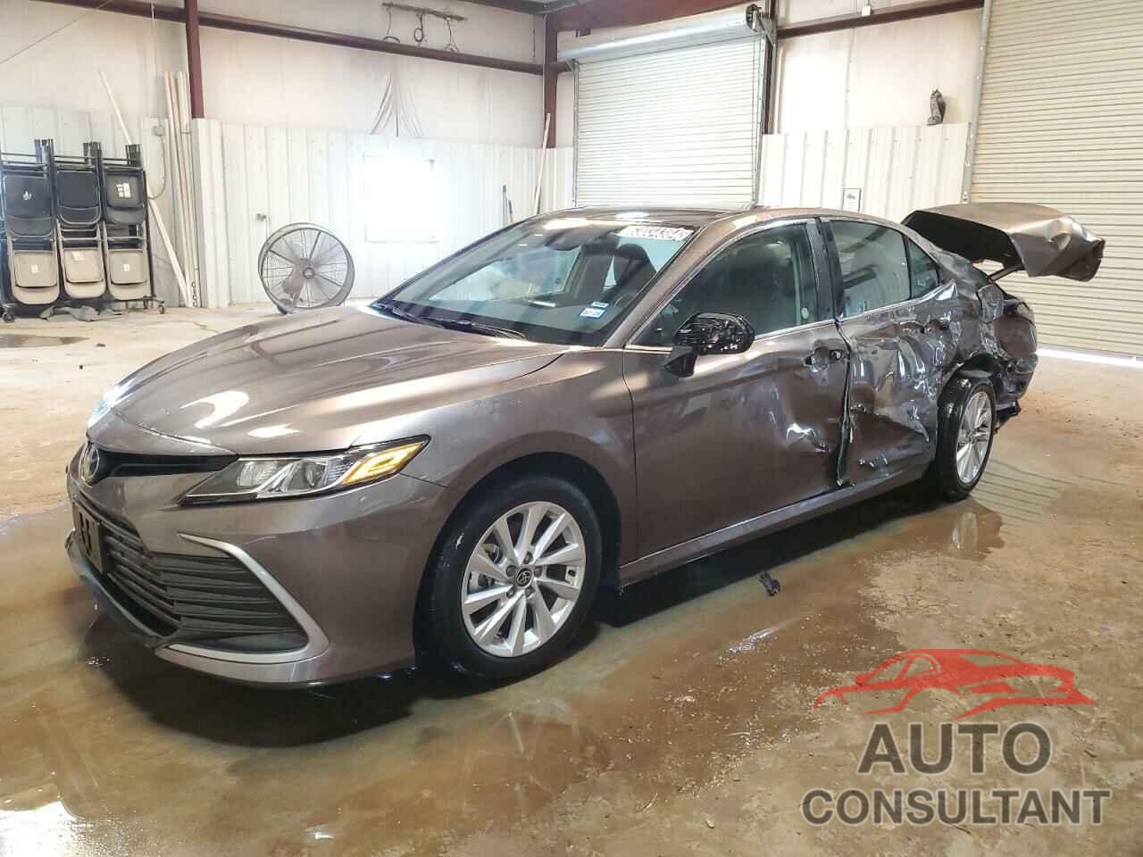 TOYOTA CAMRY 2024 - 4T1C11AK0RU900575