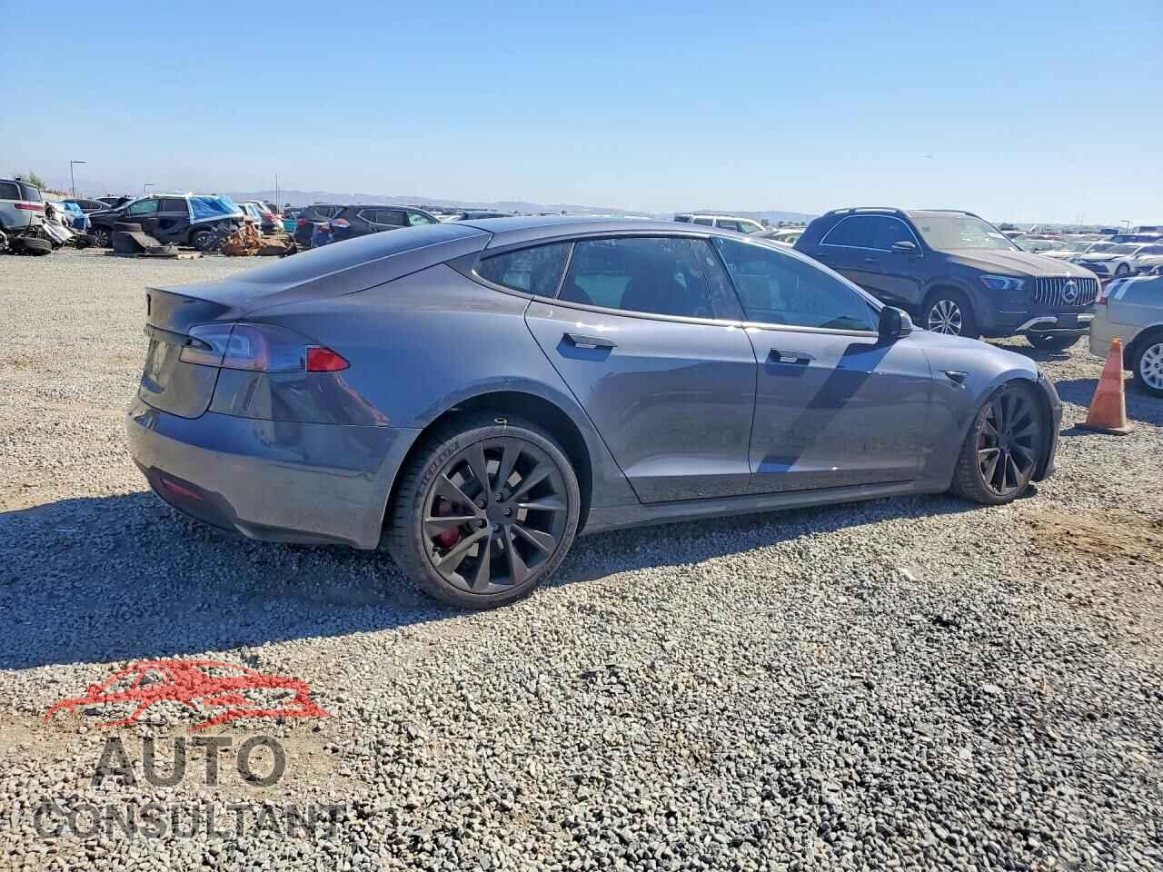 TESLA MODEL S 2020 - 5YJSA1E21LF391557