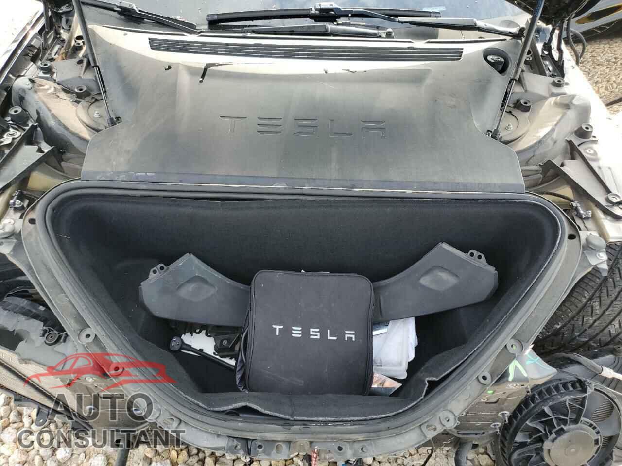 TESLA MODEL S 2020 - 5YJSA1E41LF380298