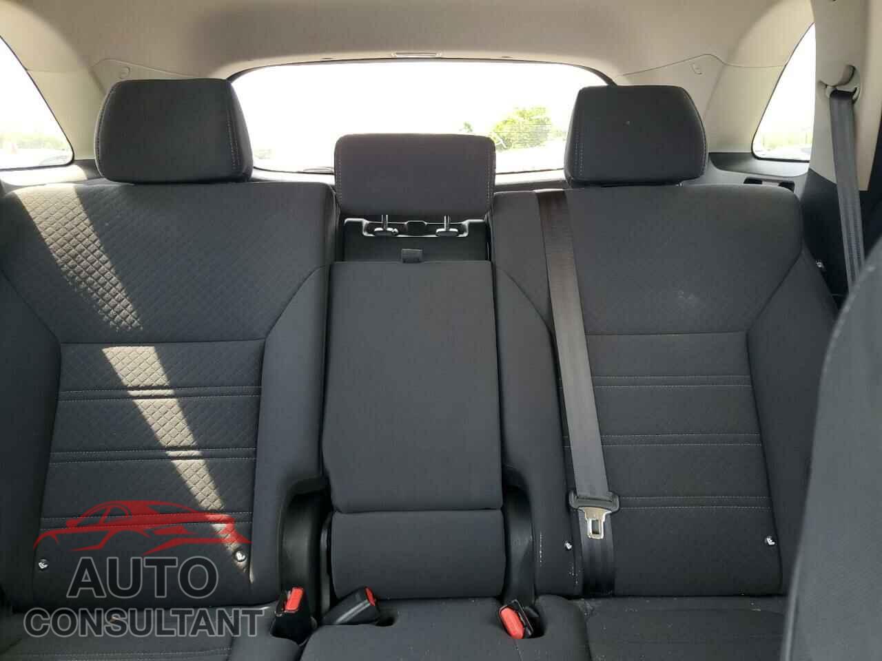 KIA SORENTO 2017 - 5XYPG4A32HG236875