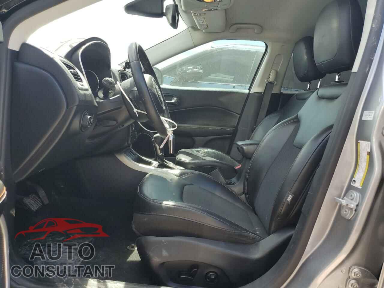 JEEP COMPASS 2018 - 3C4NJCBB9JT193692