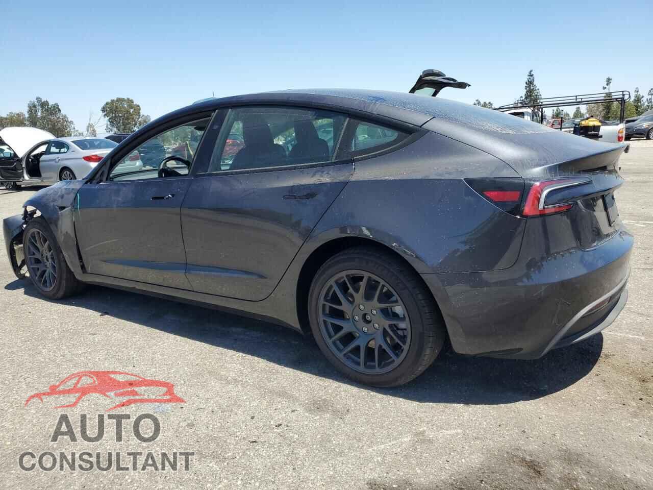 TESLA MODEL 3 2025 - 5YJ3E1EA4SF004420