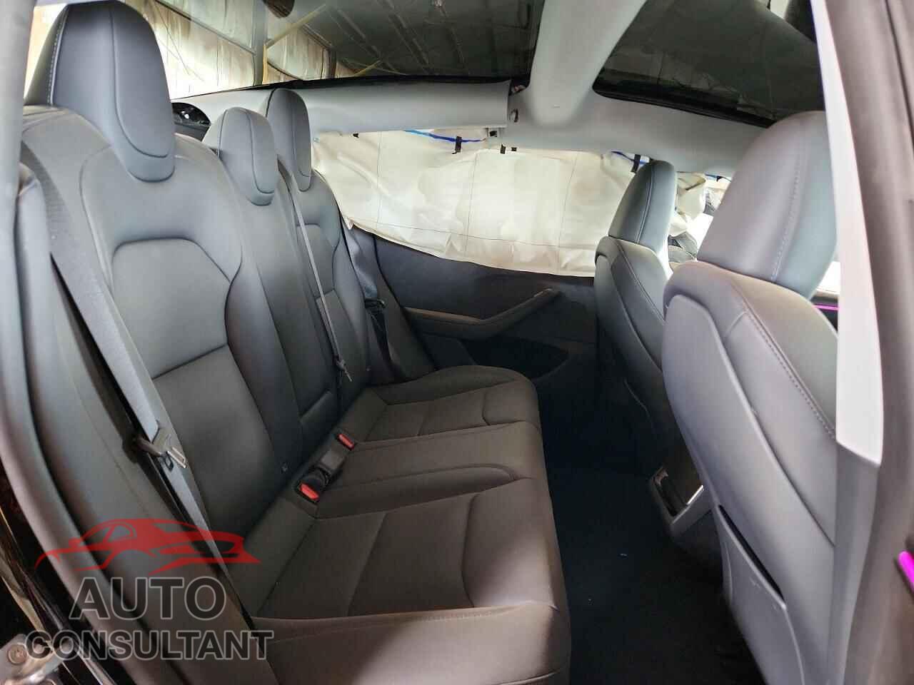 TESLA MODEL 3 2026 - 5YJ3E1EB1TF200096