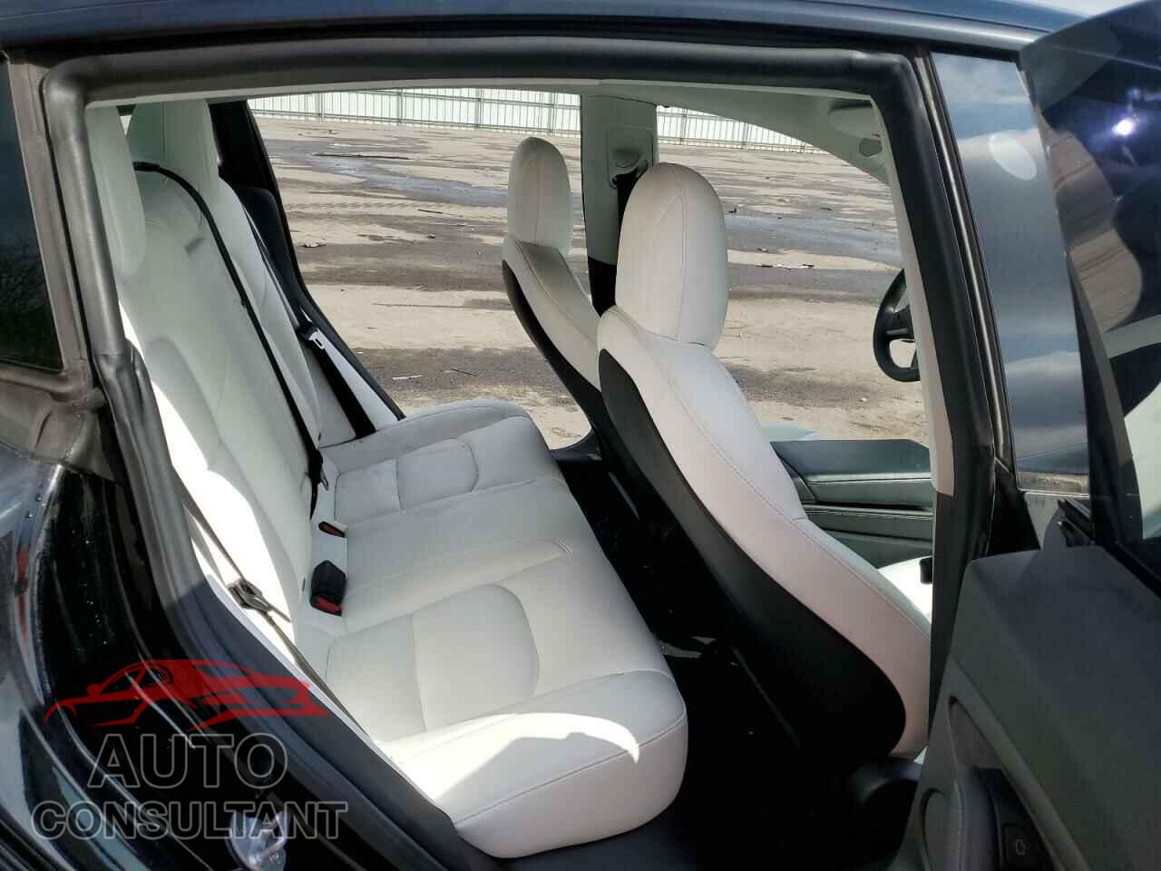 TESLA MODEL 3 2022 - 5YJ3E1EA4NF170294