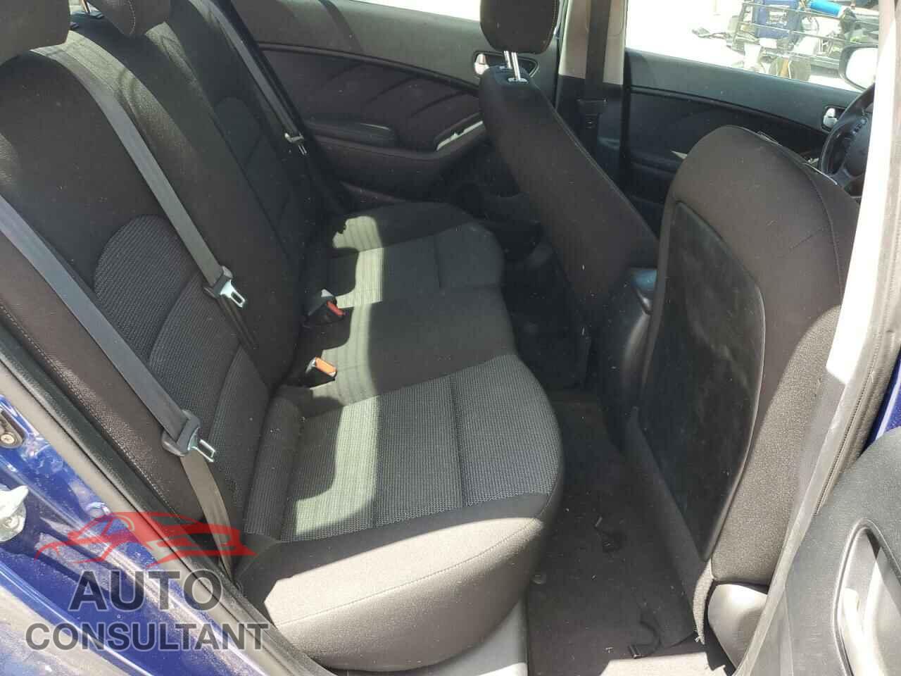 KIA FORTE 2017 - 3KPFK4A79HE040183