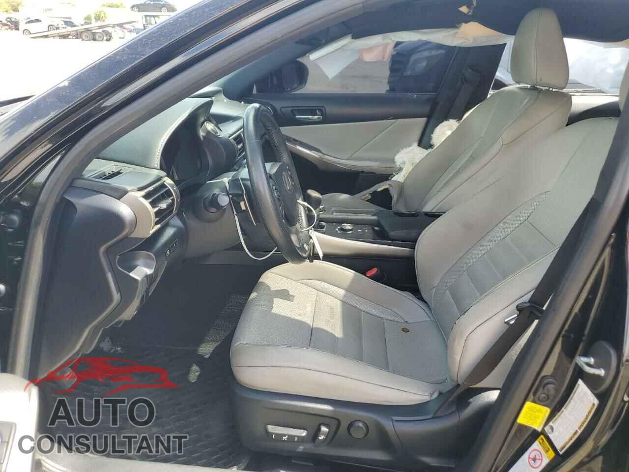LEXUS IS 2015 - JTHBF1D2XF5074657