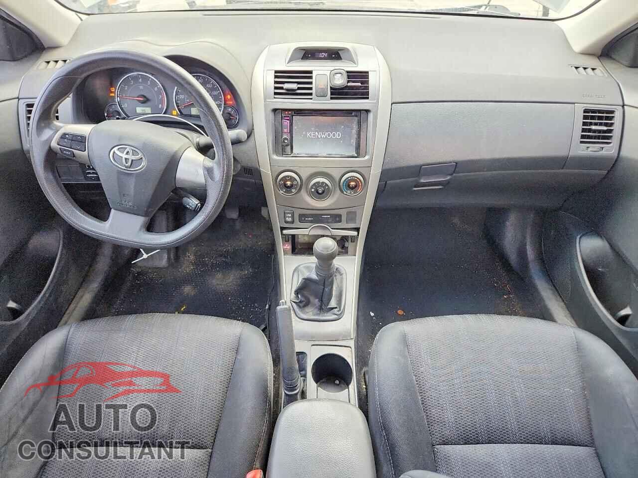 TOYOTA COROLLA 2013 - 2T1BU4EEXDC061425