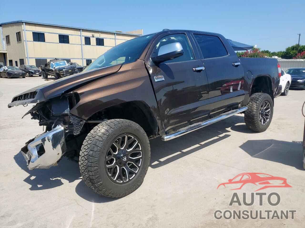 TOYOTA TUNDRA 2021 - 5TFGY5F18MX277917