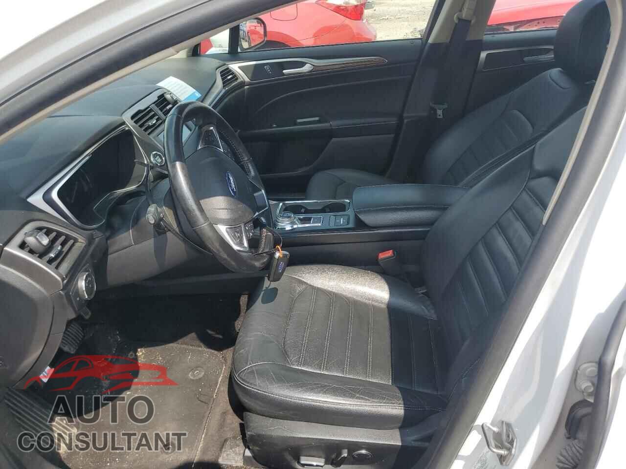 FORD FUSION 2017 - 3FA6P0LU2HR410031