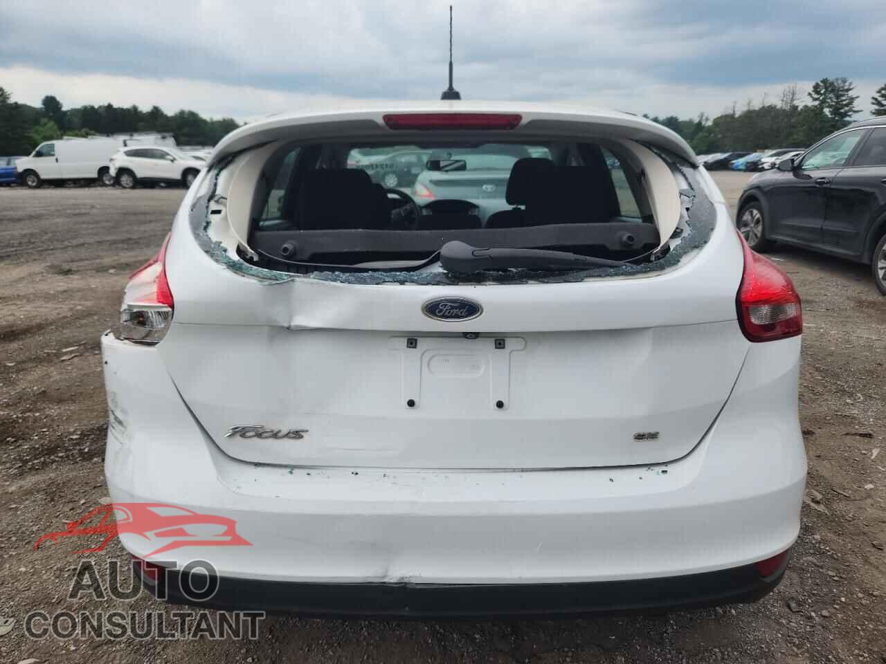 FORD FOCUS 2015 - 1FADP3K27FL282230