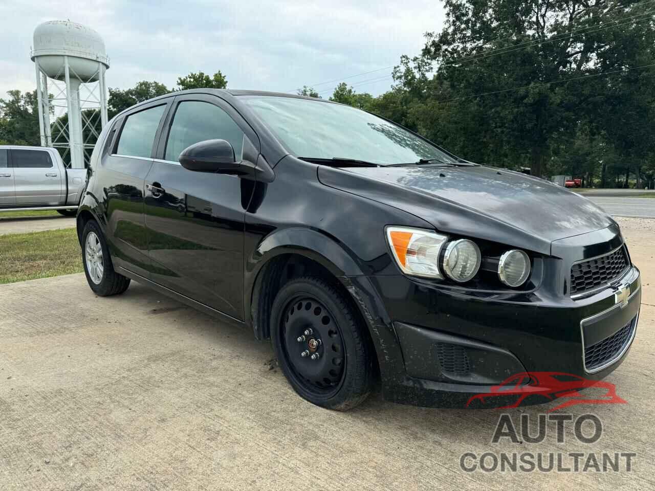 CHEVROLET SONIC 2016 - 1G1JC6SH9G4108646