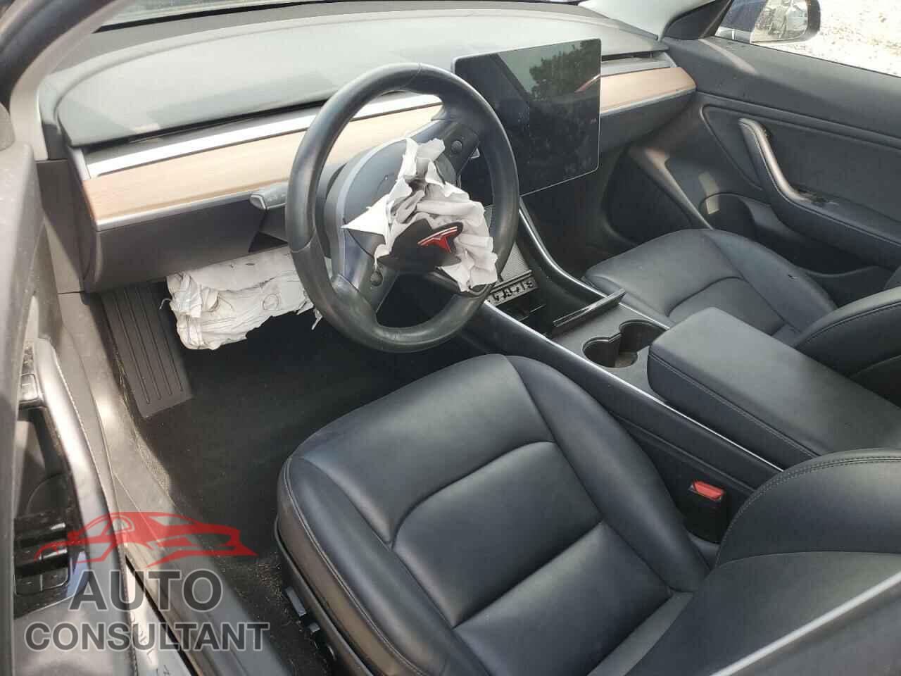 TESLA MODEL 3 2018 - 5YJ3E1EA0JF041818