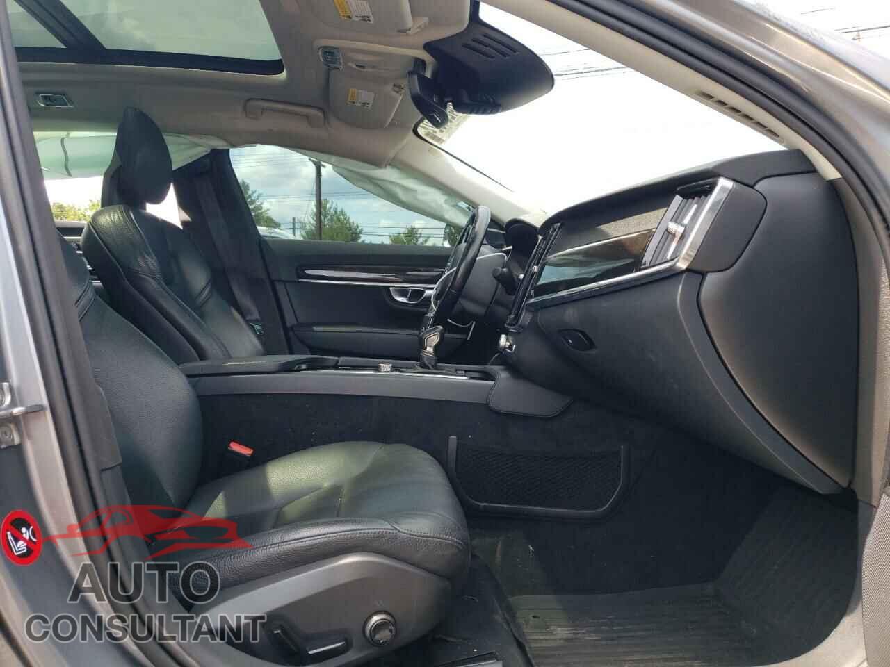VOLVO S90 2018 - LVY982AK5JP031872