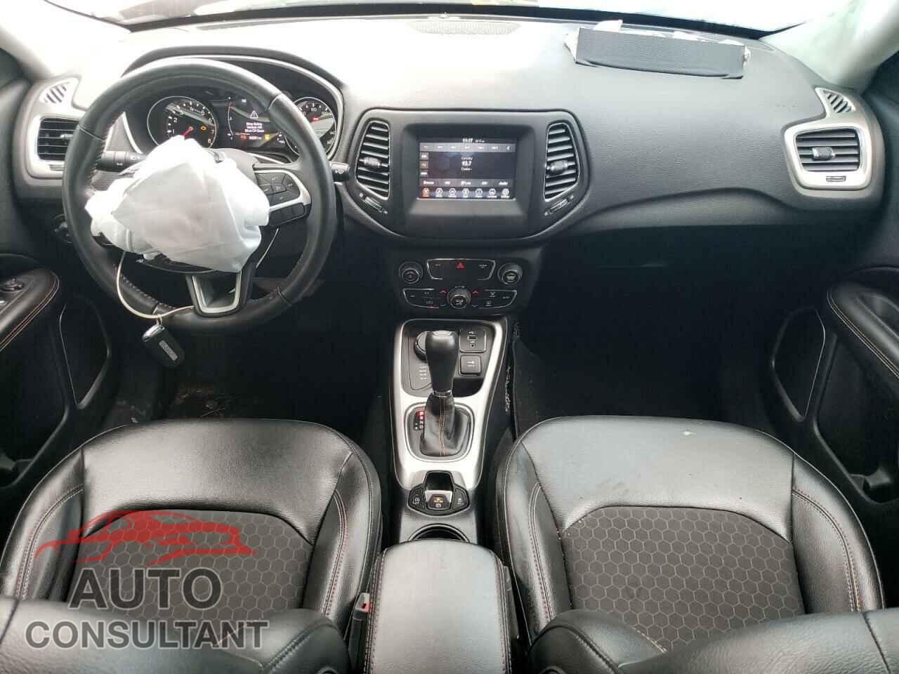JEEP COMPASS 2019 - 3C4NJDBB4KT729584