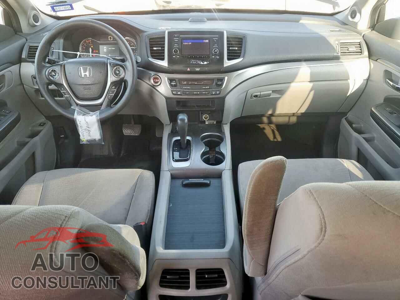 HONDA PILOT 2018 - 5FNYF5H15JB029542