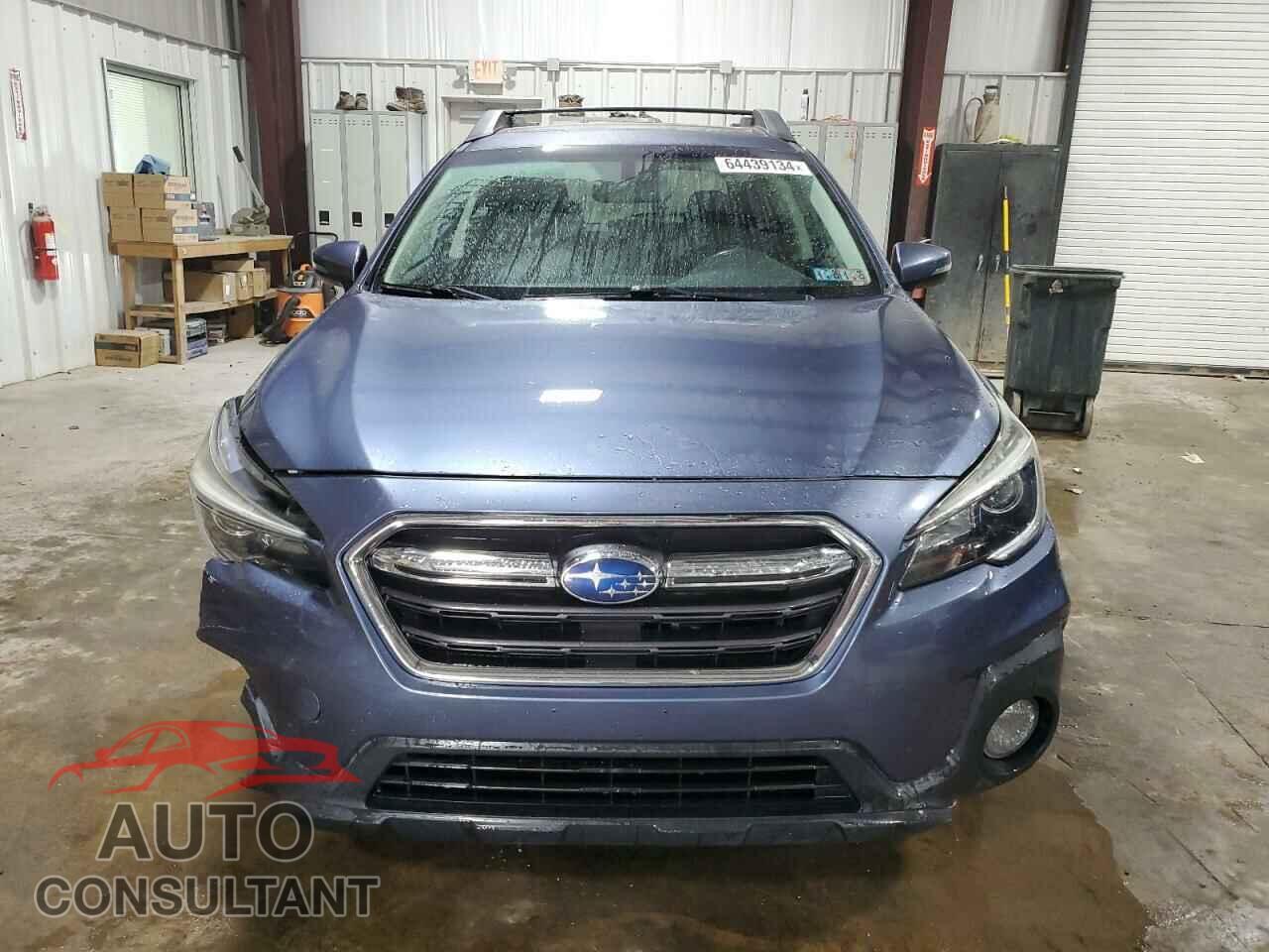 SUBARU OUTBACK 2018 - 4S4BSAKC8J3213175