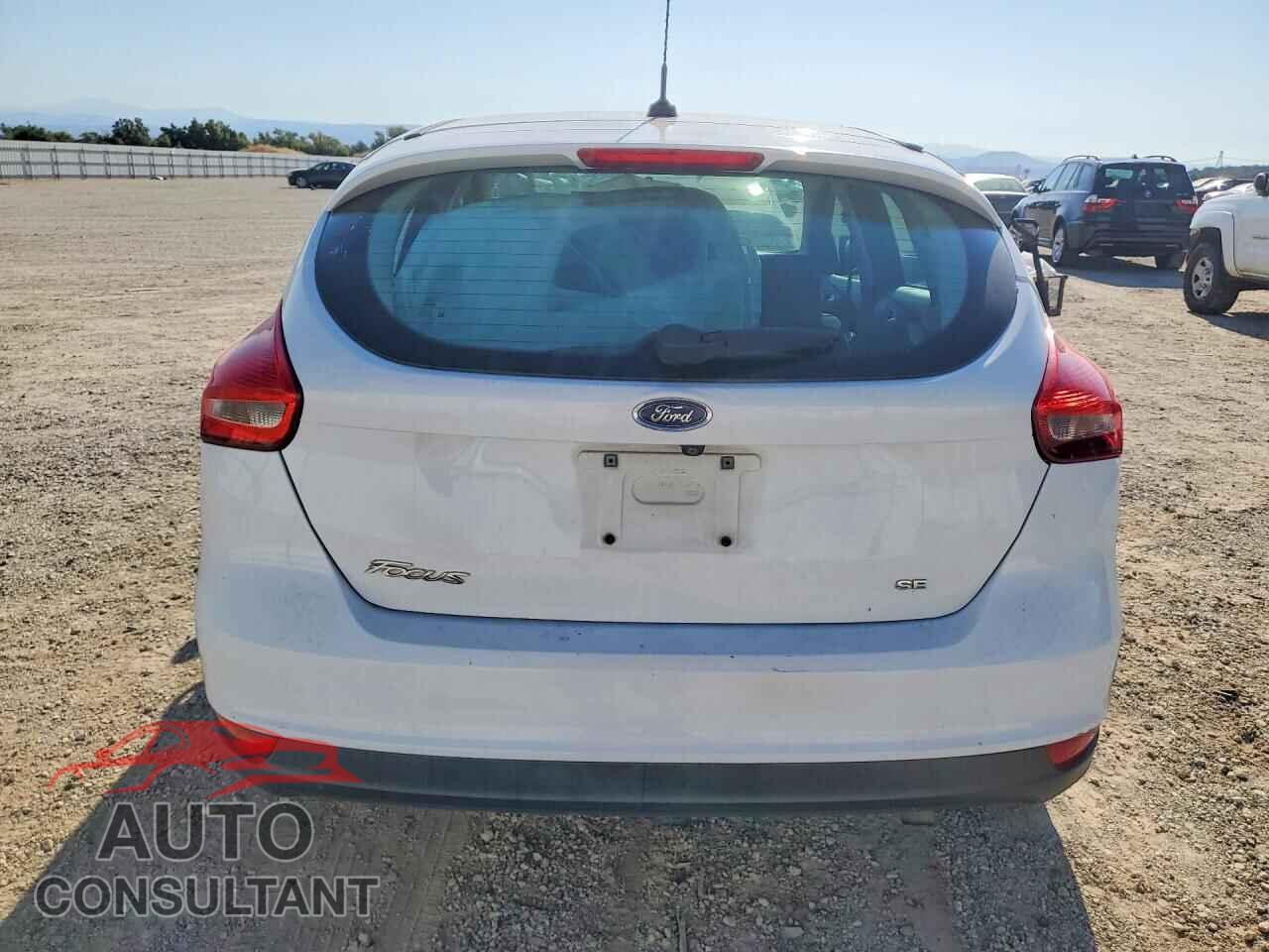 FORD FOCUS 2017 - 1FADP3K29HL263830