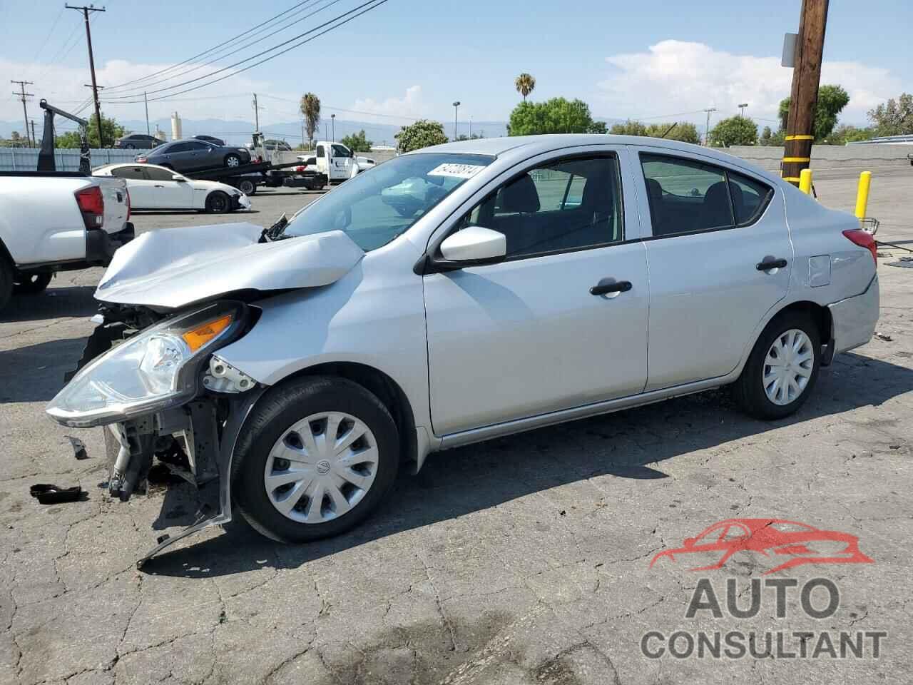 NISSAN VERSA 2019 - 3N1CN7APXKL805760