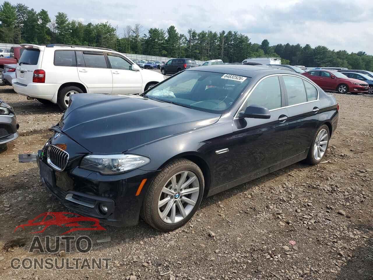 BMW 5 SERIES 2015 - WBA5B3C52FD545317