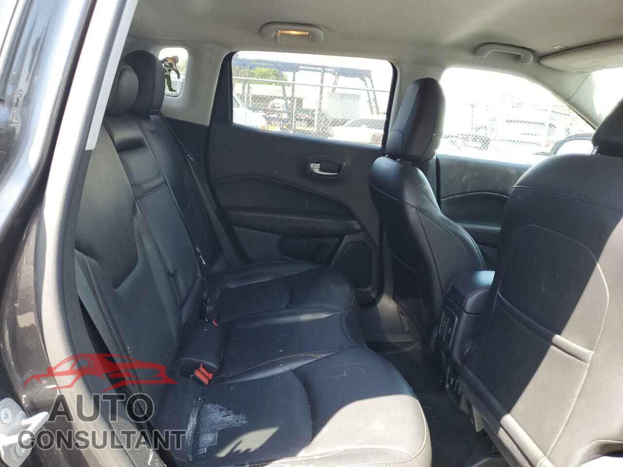 JEEP COMPASS 2019 - 3C4NJDCB3KT749887
