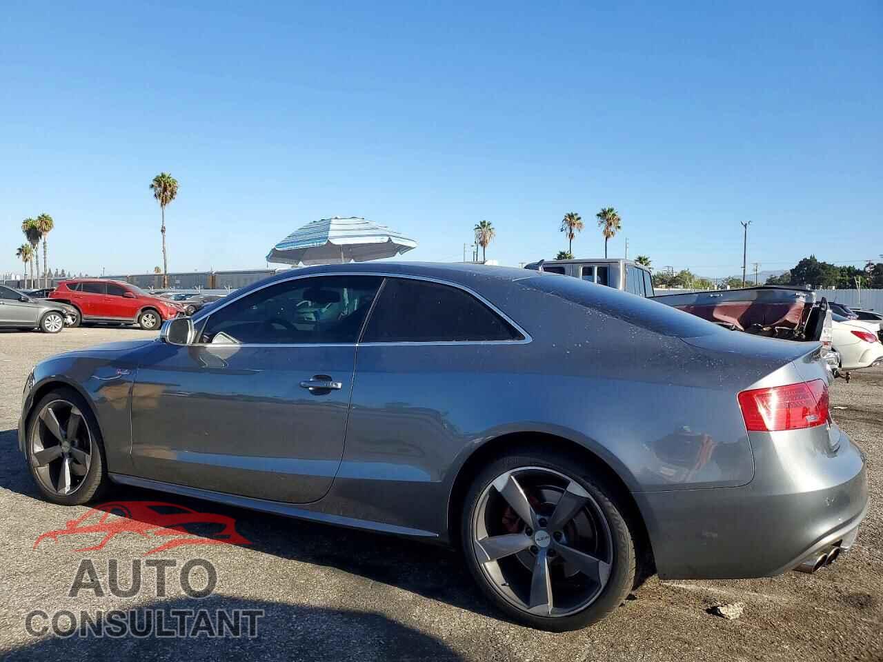 AUDI S5/RS5 2014 - WAUCGAFR3EA005583